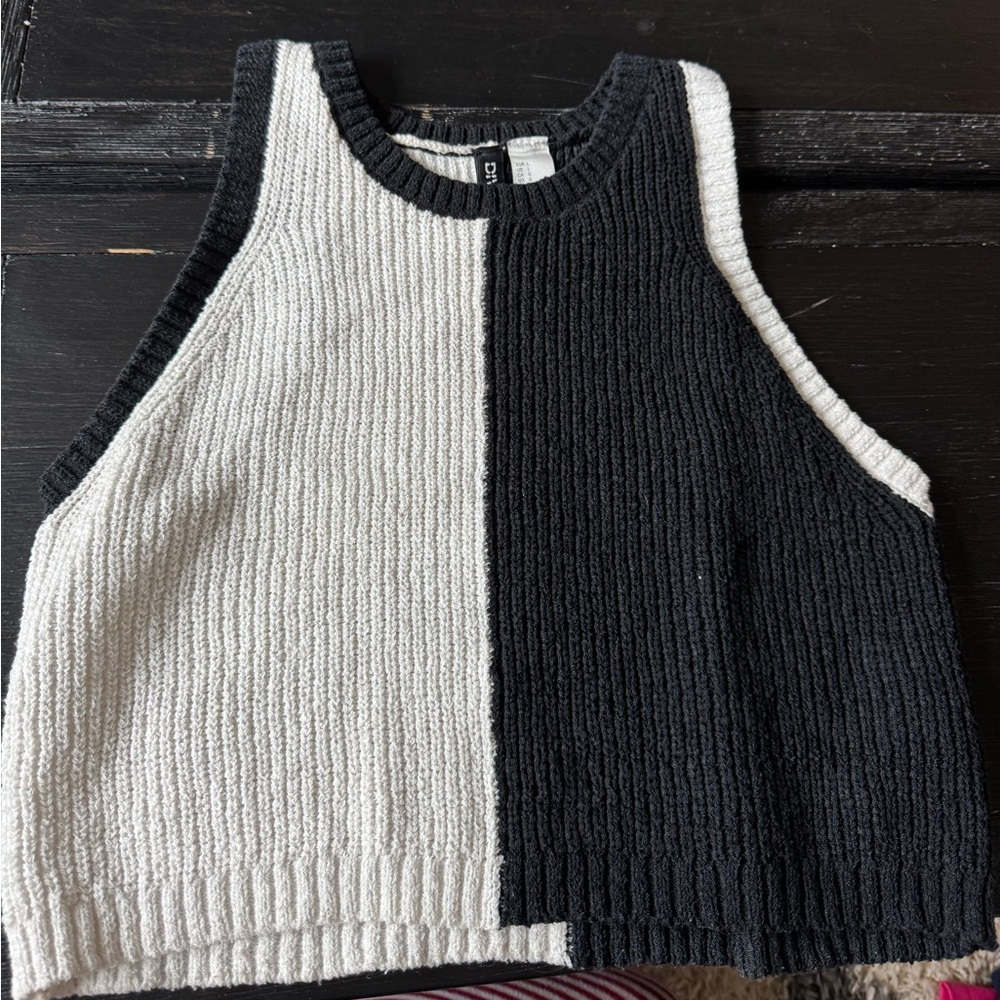 Black and White Knit crop Tank Top